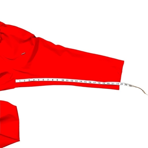 Lululemon On the Fly Crop *23"
Carnation Red - Picture 12 of 12